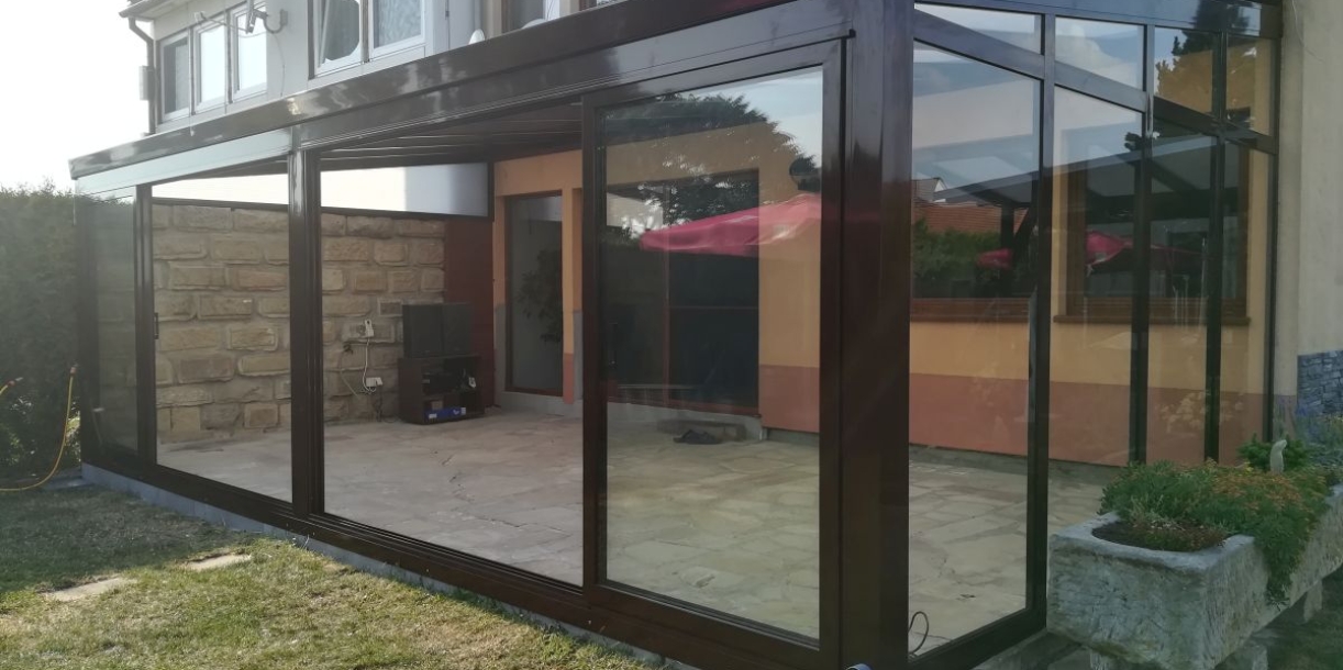 Hliníková pergola a zimní zahrada k sobě pasují