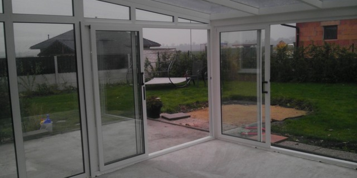 Uzavřete svou hliníkovou pergolu zimní zahradou